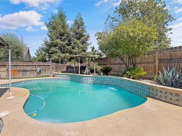 1188 Palo Alto St, Tulare, CA 93274