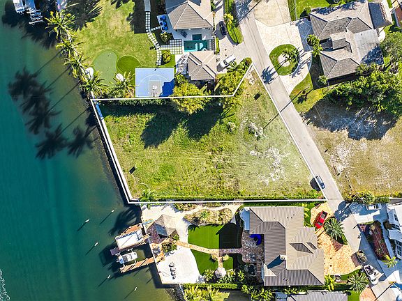 4th image of 14100 Paradise Point Road