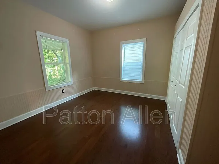 114 Clingman Ave — Photo 14