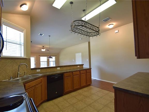 5th image of 1529 Trent Dr