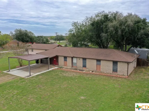 418 Quail Creek Dr, Victoria, TX 77905