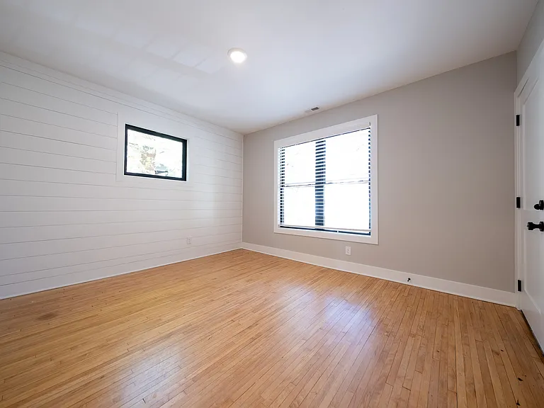 2612 2nd Ave S #3 — Photo 3