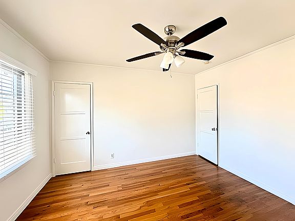 4th image of 10223 1/2 8th St