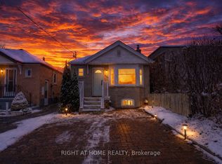 186 Schell Ave, Toronto, ON M6E 2T2