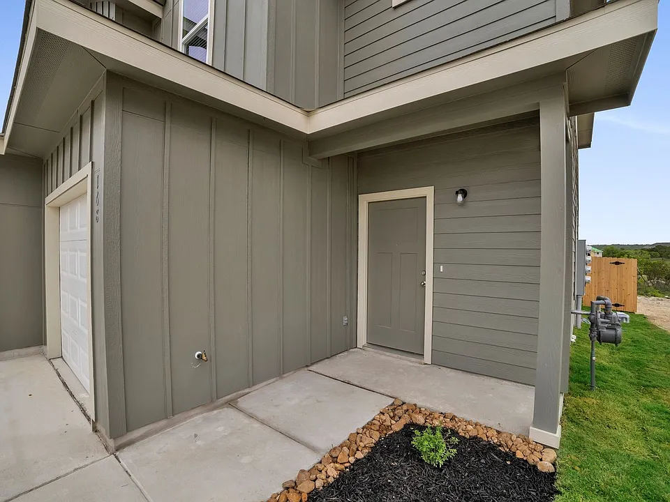 227 Damon Dr