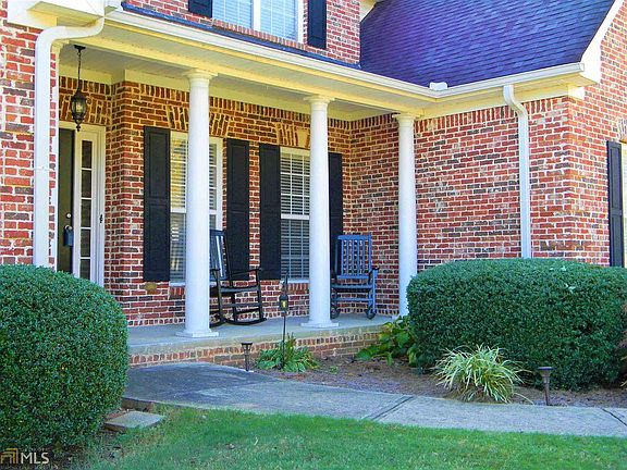 5th image of 90 Blue Grass Way