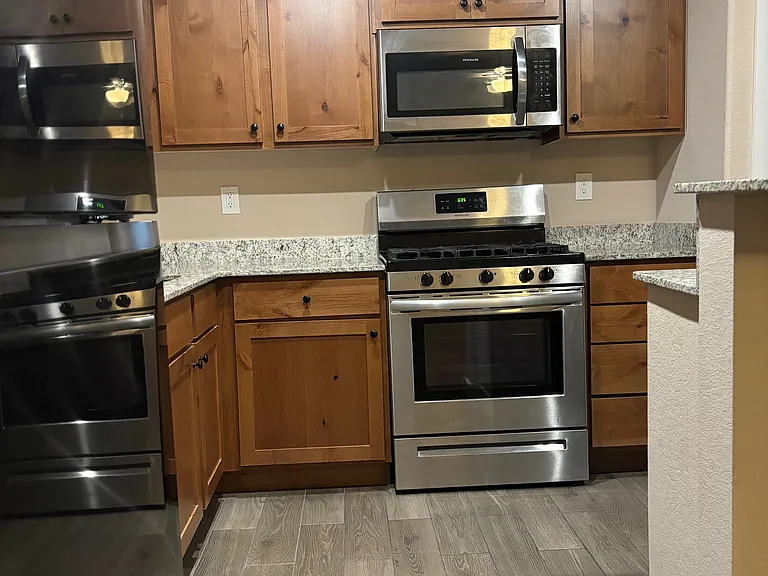533 Vee St — Photo 10