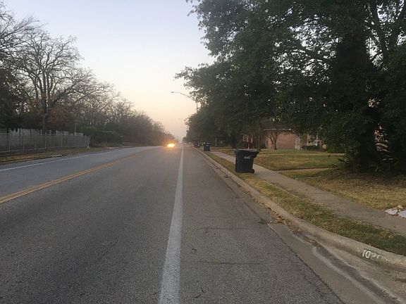 4th image of 1021 Lincoln Ave