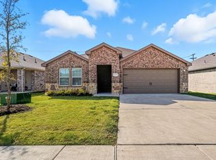 110 Labein Ave, Greenville, TX 75402
