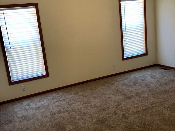 4th image of 5160 Millstone Ln