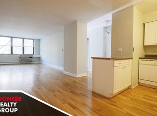 1445 N Dearborn St #F4, Chicago, IL 60610