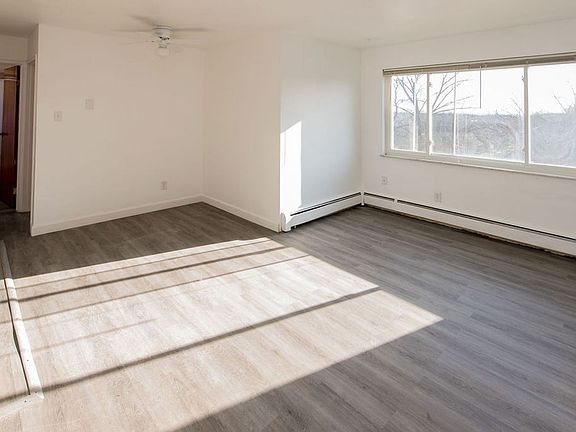 3rd image of 3294 Camvic Ter APT 6