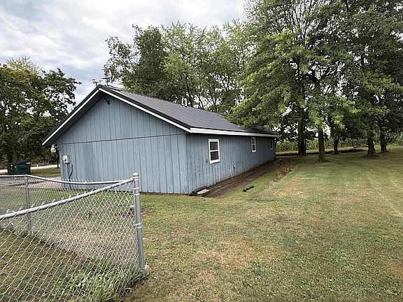 3rd image of 16006 State Highway 42