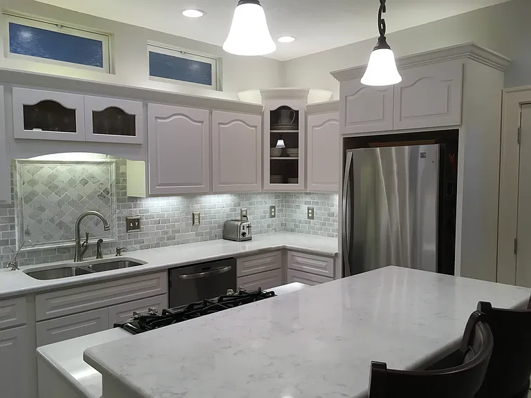 615 W Summit Ave — Photo 11