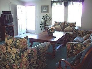 2nd image of 109 Hammock St