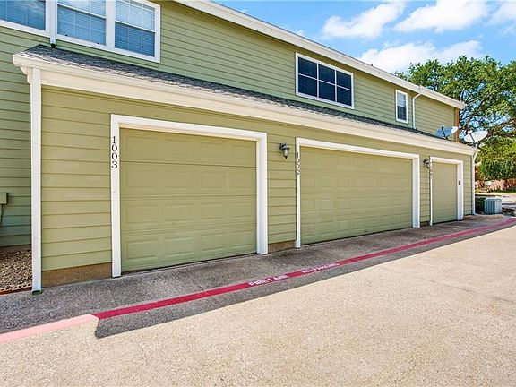 2nd image of 6220 Bentwood Trl APT 1003
