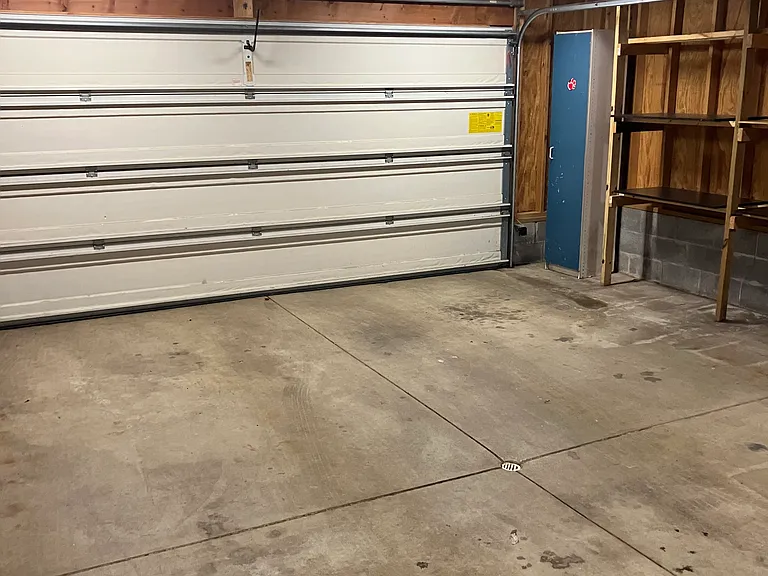 373 Norton Ave — Photo 21