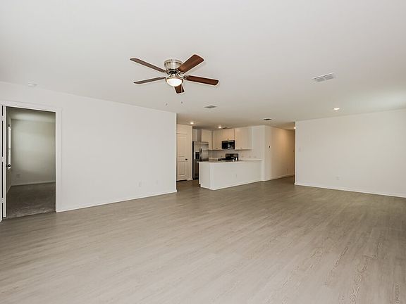 3rd image of 10704 Gun Barrel St