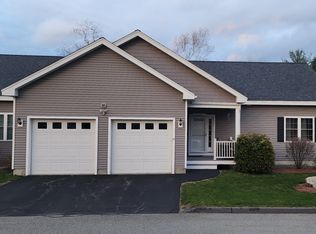 6 Cricket Ln, Tyngsboro, MA 01879