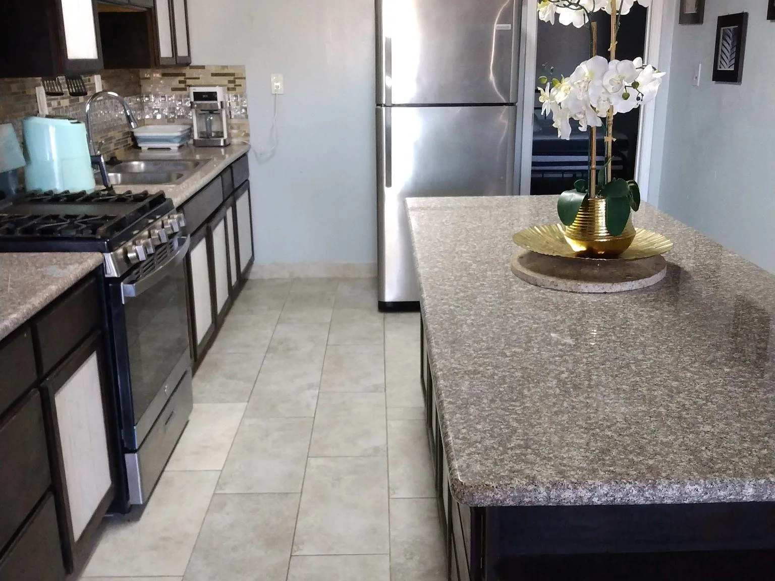 4 bed, 2.0 bath, 1720 sqft, $1,183 — Photo 2