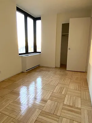 Rented by RELO REDAC INC. | media 13