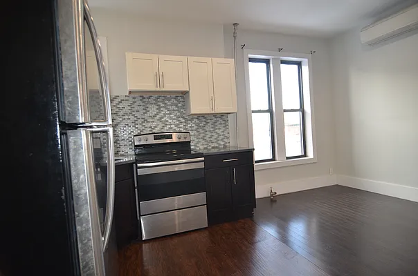 Rented by Oxford Property Group | media 5