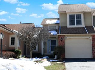 41 Montpelier Cir, Rochester, NY 14618