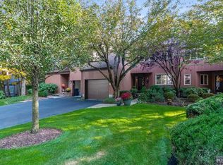 15 N Bayard Ln, Mahwah, NJ 07430