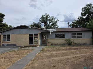 2101 W Clayton Ave, Artesia, NM 88210