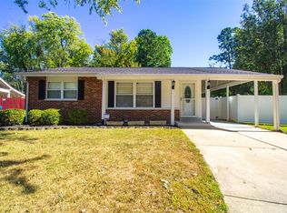 11009 Saturn Dr, Maryland Heights, MO 63043