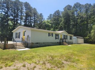 159 Dirt Bridge Rd, Topping, VA 23169