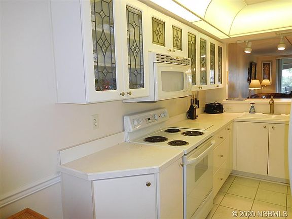 5th image of 424 Bouchelle Dr APT 204