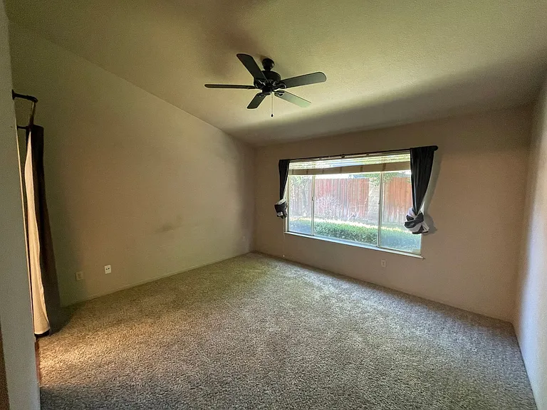 4909 Sun Valley Dr — Photo 11