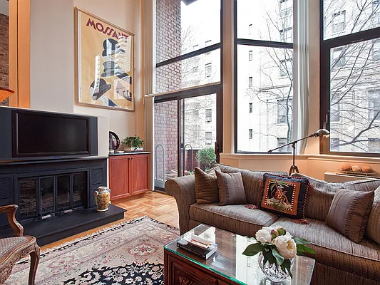 Sold by Sotheby's International Realty | media 4