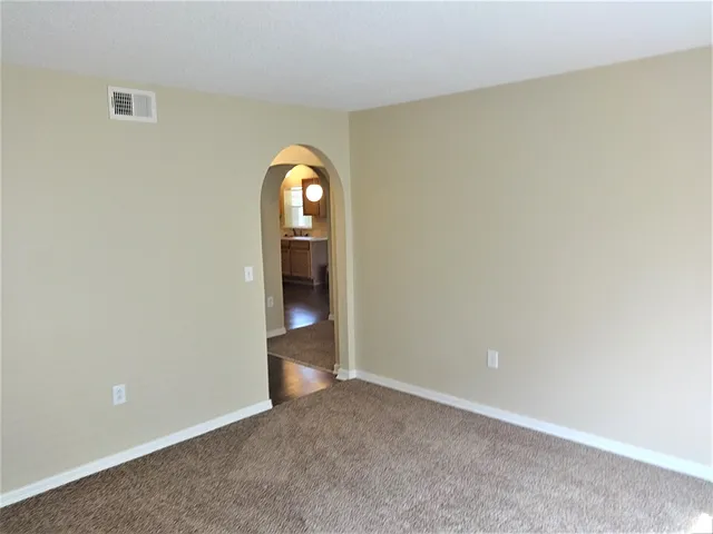 4 bed, 2.5 bath, 2229 sqft, $2,265 — Photo 4