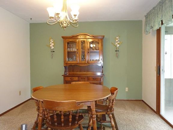 5th image of 5521 Valley Dr
