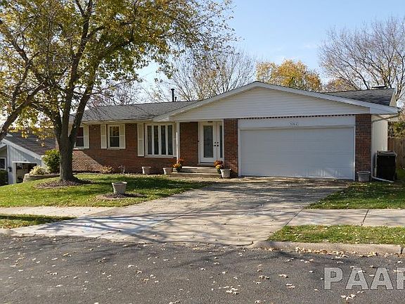 3rd image of 2312 W Carriage Ln