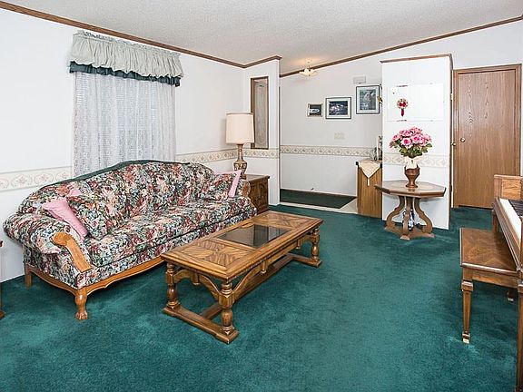 4th image of 3917 Swallow Ln