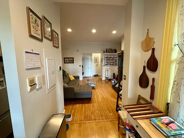 2017 Kalorama Rd NW #2 — Photo 10
