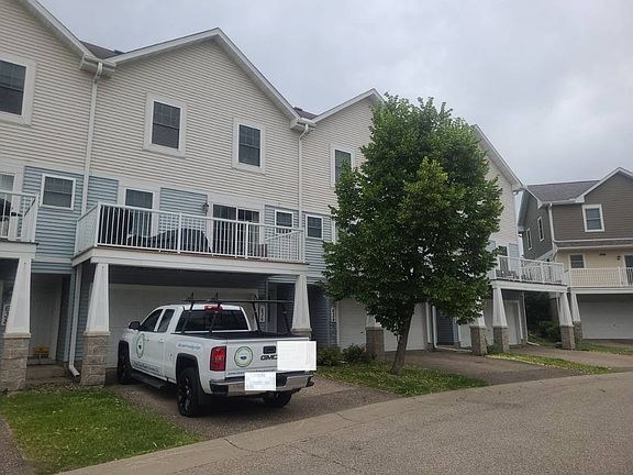 3rd image of 634 Gateway Pl