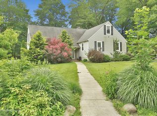 23 Van Meter Fenway, New Rochelle, NY 10804