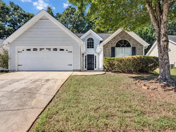 208 Coldsprings Ct, McDonough, GA 30253