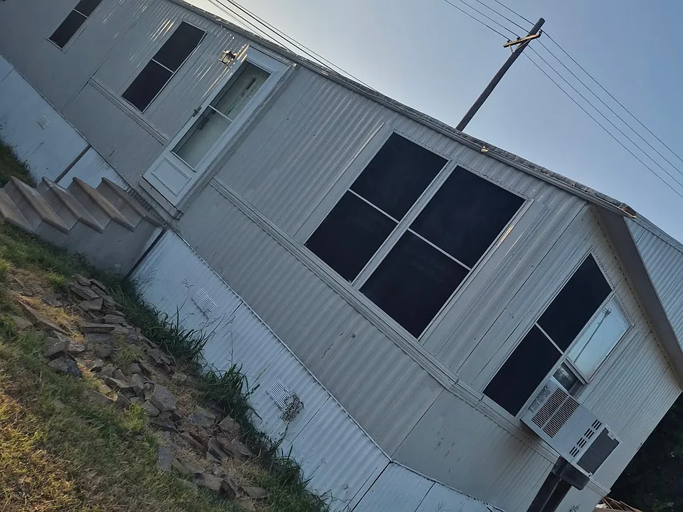 401 Decatur St