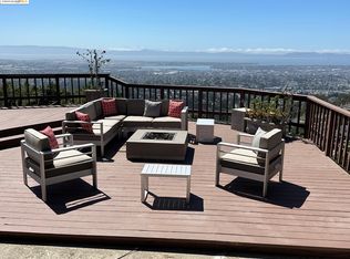 301 Rishell Dr, Oakland, CA 94619