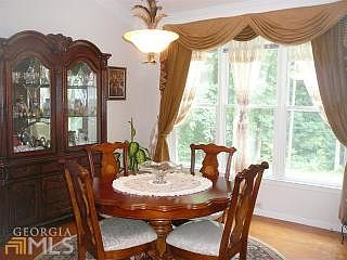 3rd image of 6669 Blantyre Blvd