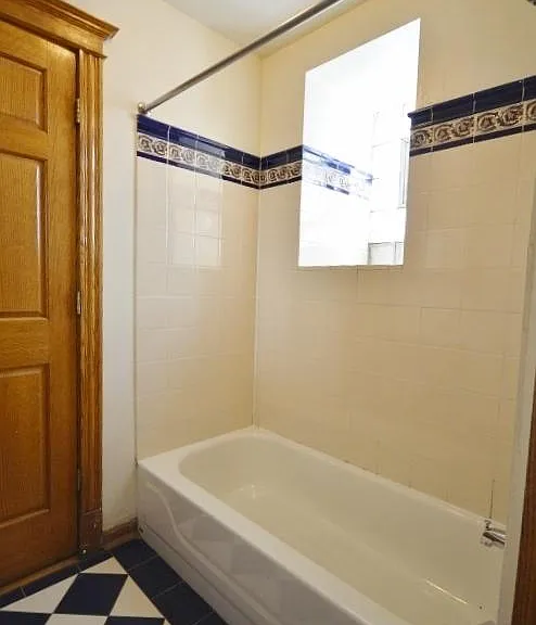 1417 W Belle Plaine Ave #G — Photo 10
