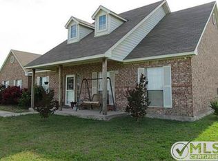 557 County Road 4444, Trenton, TX 75490