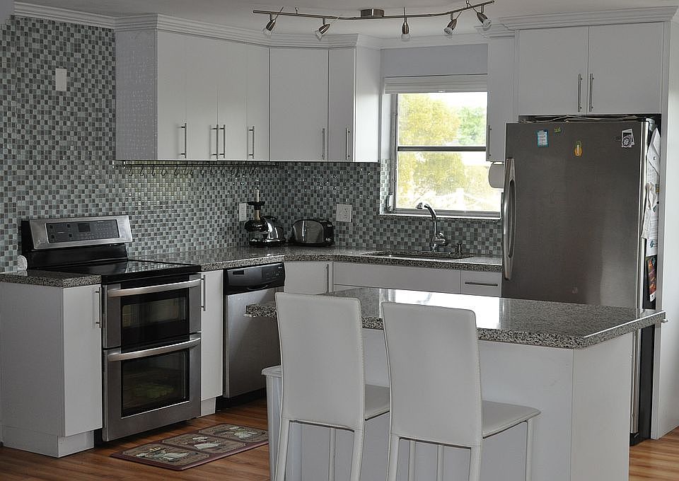 1st image of 11685 Canal Dr APT 409