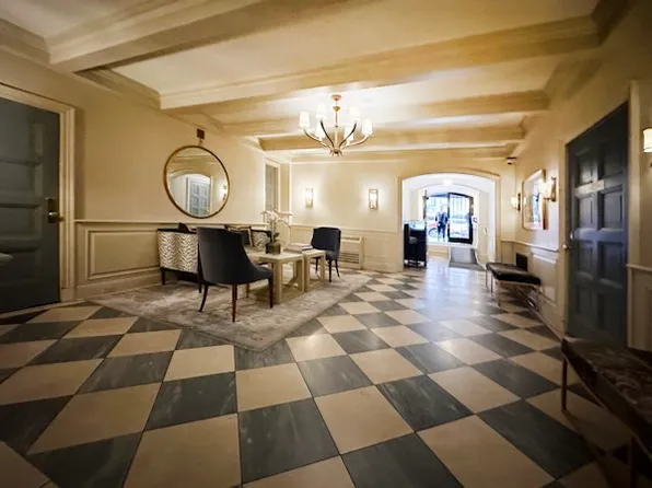 210 East 73rd Street image 14 of 15