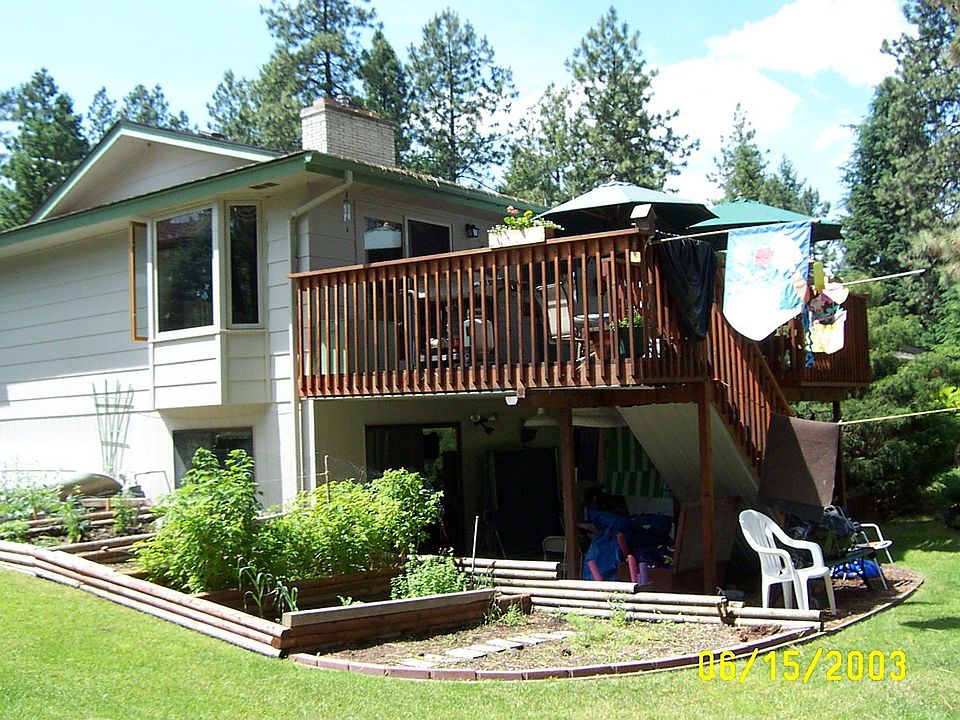 Large redwood deck 